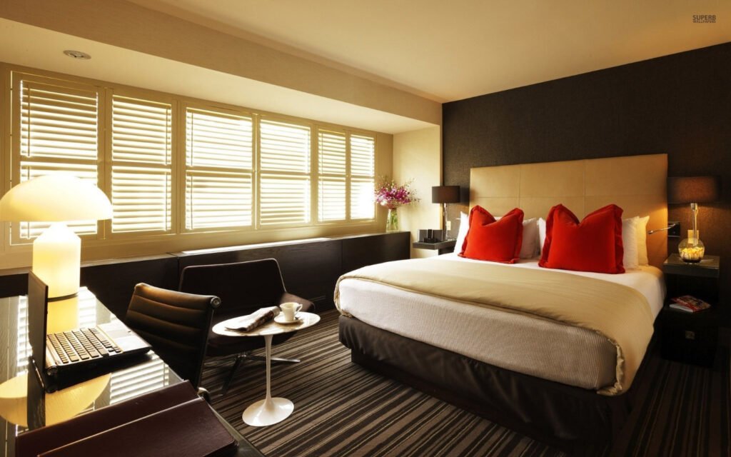 130 Hotel room bed desk laptop photography 1920x1200 wallpaper12513 1024x640